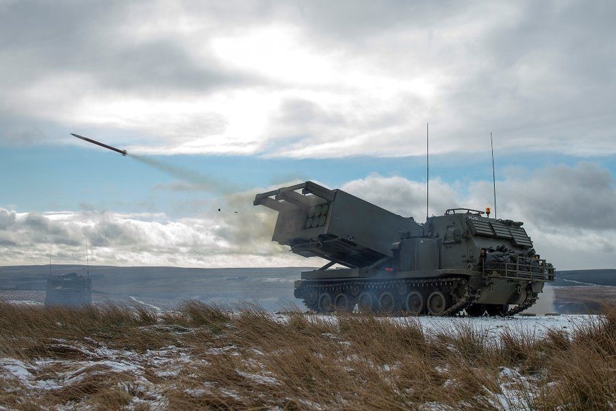 Головнокомандувач ЗСУ продемонстрував вогневу міць М270 MLRS, відео