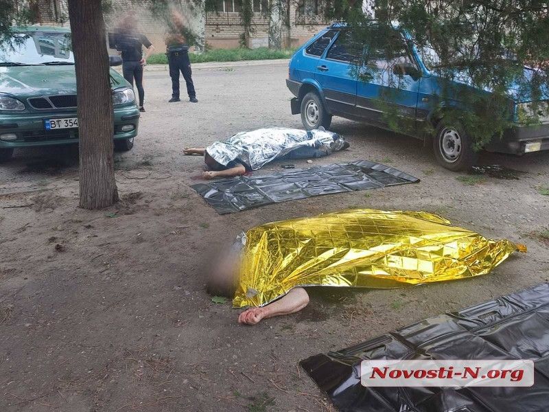 У Миколаєві російська ракета поцілила в зупинку: 5 загиблих