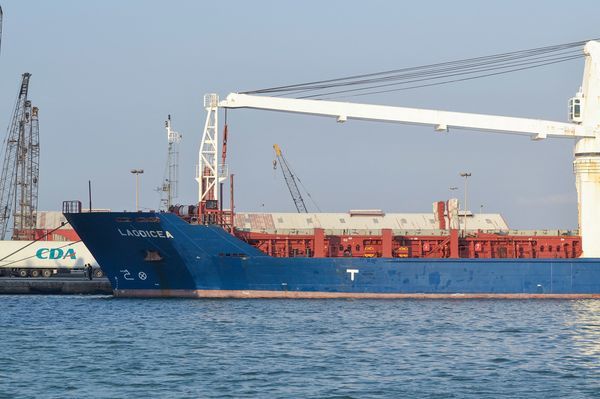 Ліван затримав судно за перевезення вкраденого українського зерна