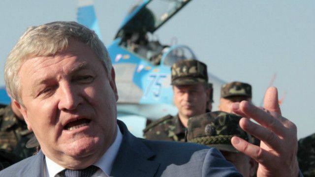 Ексміністр оборони Михайло Єжель підозрюється у держзраді