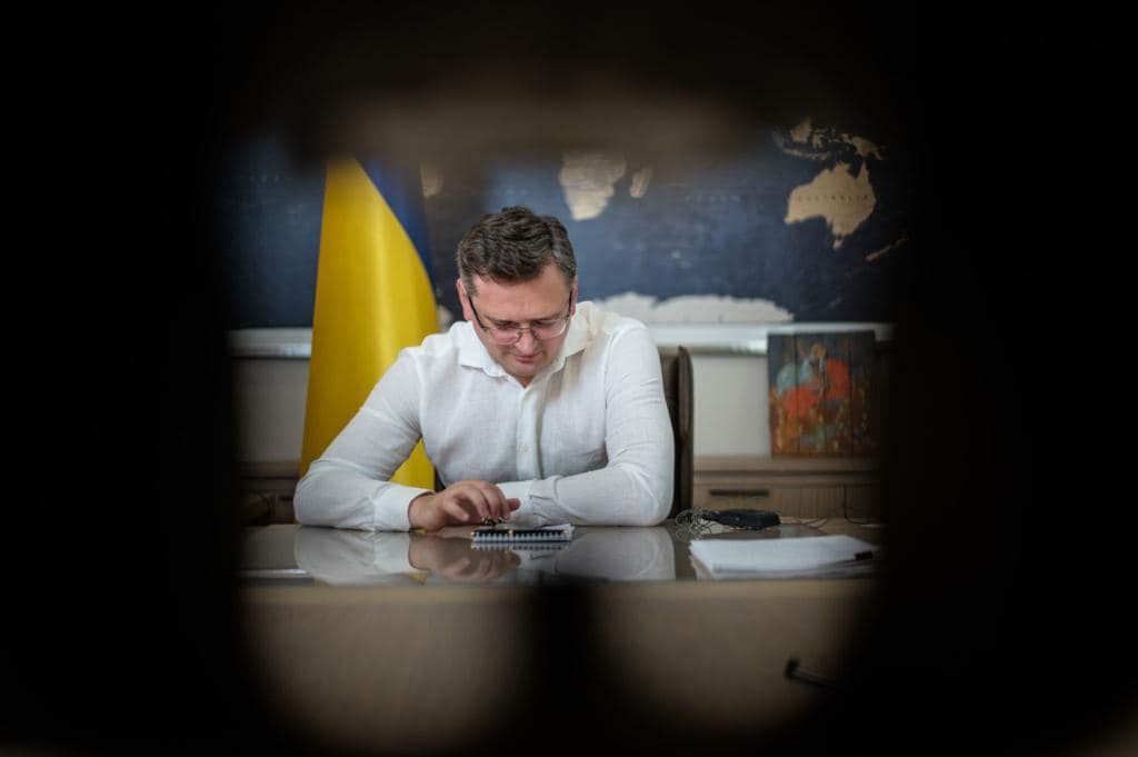 Брехня росії не вплинула на постачання зброї Україні – Дмитро Кулеба