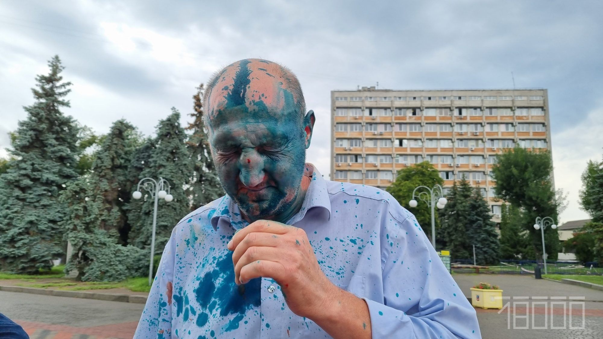 Активісти пофарбували депутата- зрадника Замирайла зеленкою