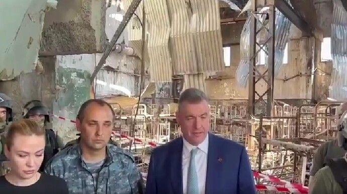Лідер ЛДПР Слуцький приїхав до Оленівки з «міжнародними експертами» з Нікарагуа та КНДР