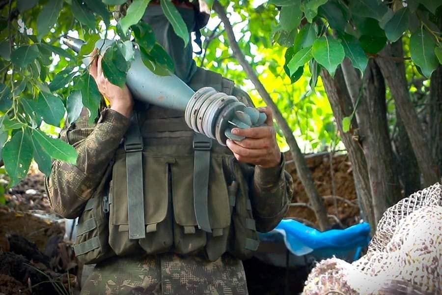 Російські війська просуваються в напрямку Мар’їнки та Пісків – Генштаб