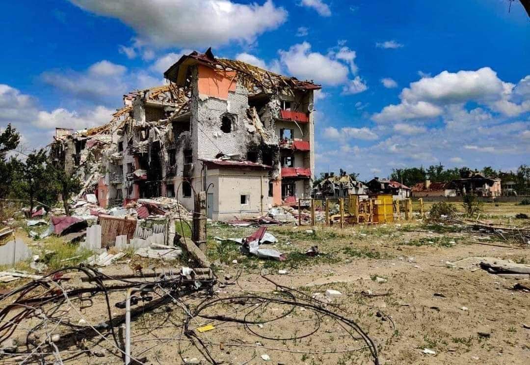 На Луганщині ворог продовжує використовувати метод «випаленої землі»