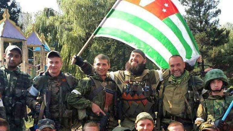 «П'ятнашки» у вогні: біля Донецька горить база сумнозвісного батальйону окупантів - Гайдай