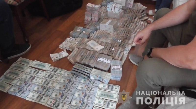 Злочинці заволоділи коштами Міноборони на більш ніж півмільйона доларів – Нацполіція, фото