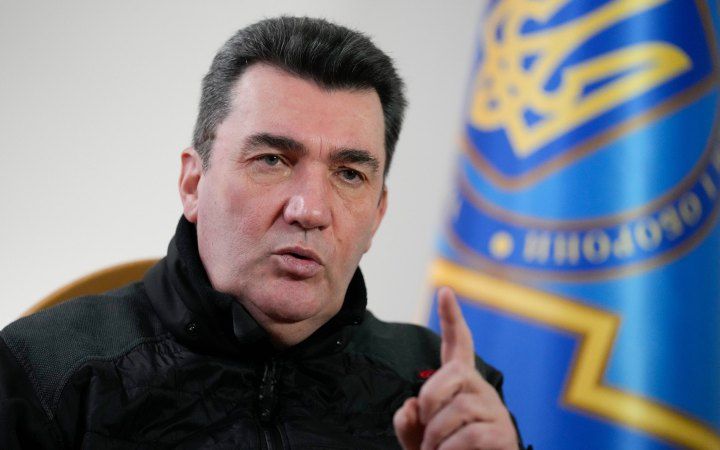 Данілов назвав п'ять відмінностей ЗСУ та російських окупантів