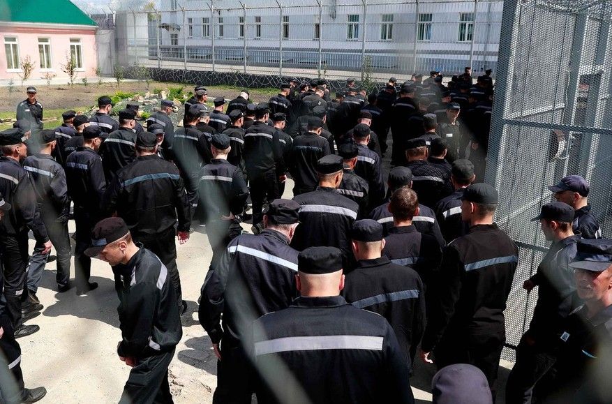 путін нагородив ватажка банди медалю «За відвагу» за участь у війні в Україні