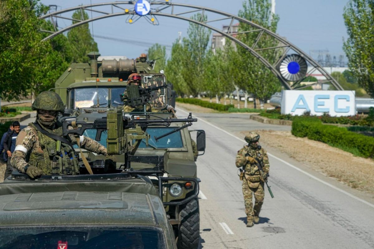 рф не збирається відводити свої війська від Запорізької АЕС - Пєсков