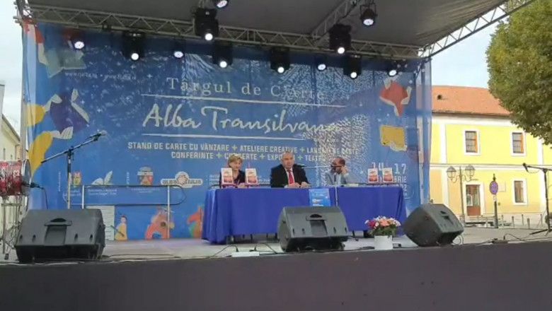 Україна повинна поступитися територією Румунії, рф, Угорщині та Польщі – ексміністр Румунії Марга