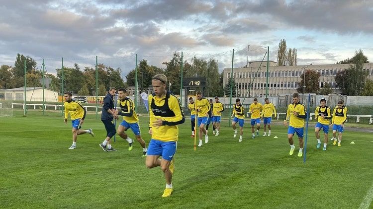 «Щоб не було соромно»: українські футболісти обіцяють порадувати співвітчизників хорошою грою в Лізі націй