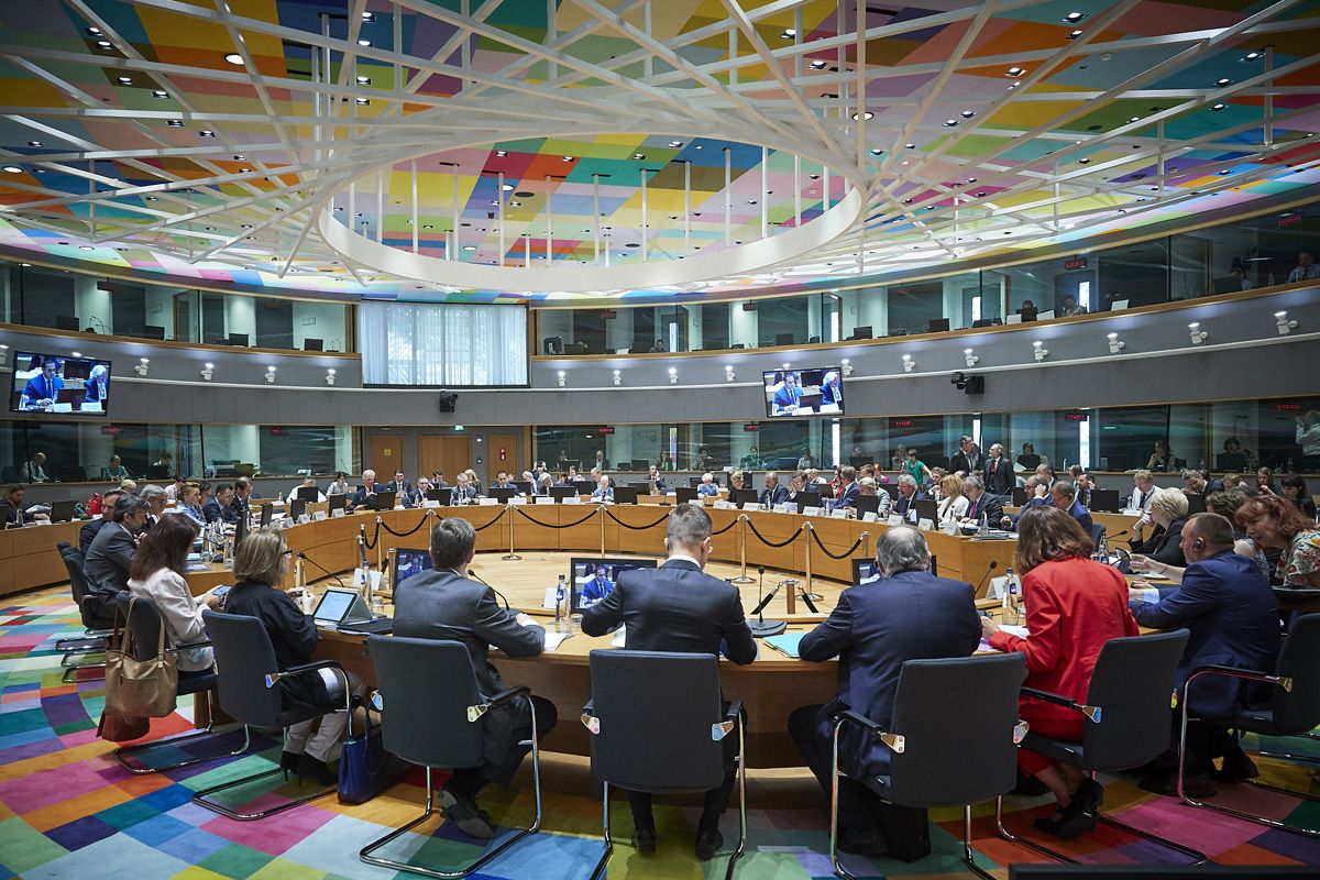 Рада ЄС затвердила додаткову допомогу Україні на 5 мільярдів євро
