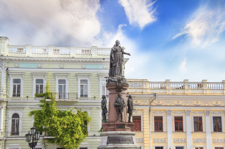 Дискусії щодо знесення пам'ятника російській цариці Катерині ІІ в Одесі тривають уже кілька місяців.