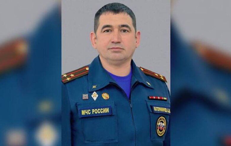 Катериничєв протягом 25 років служив у прикордонних військах та ФСБ росії.