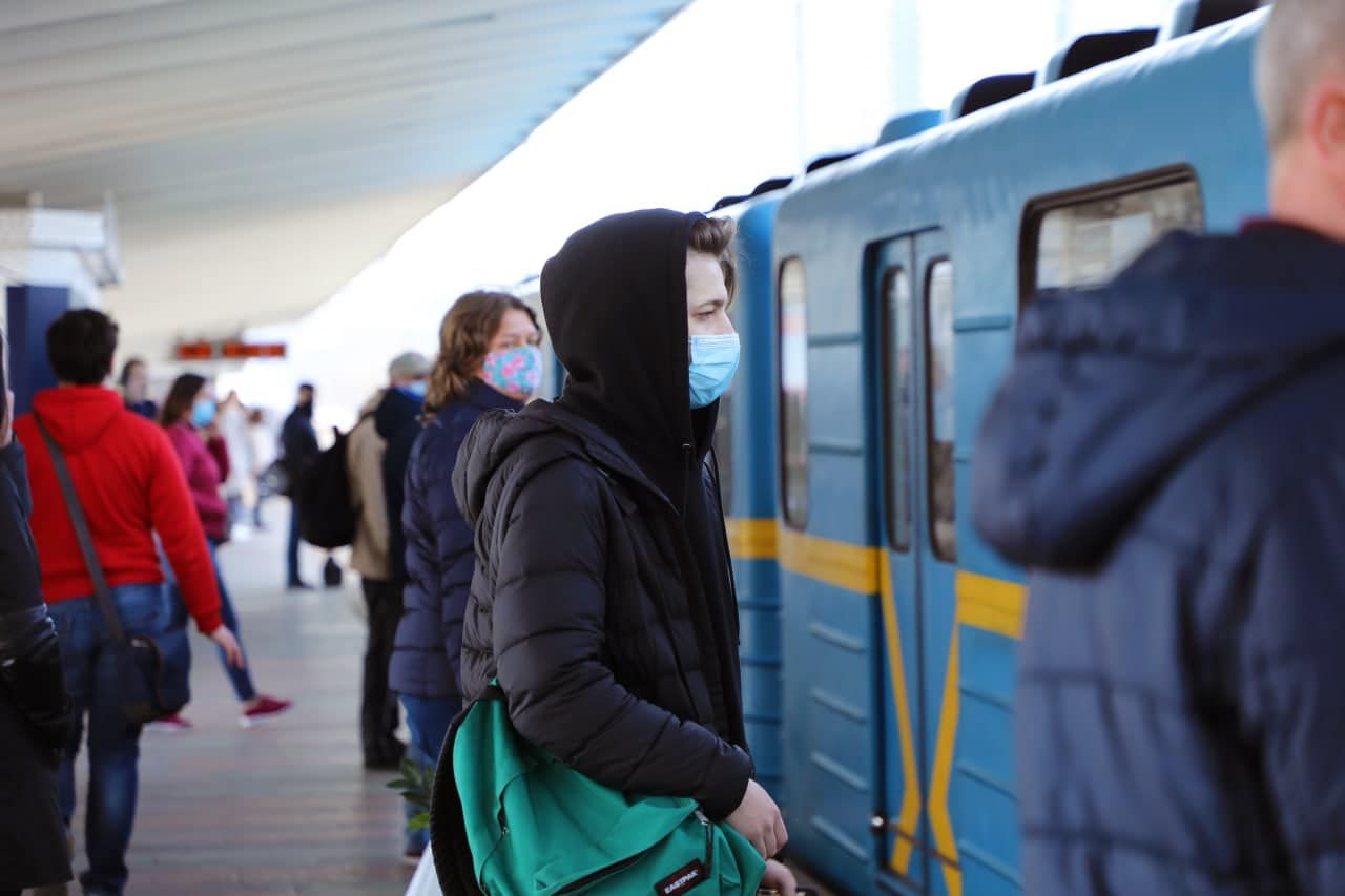 Київрада рекомендує носити маски через поширення коронавірусу