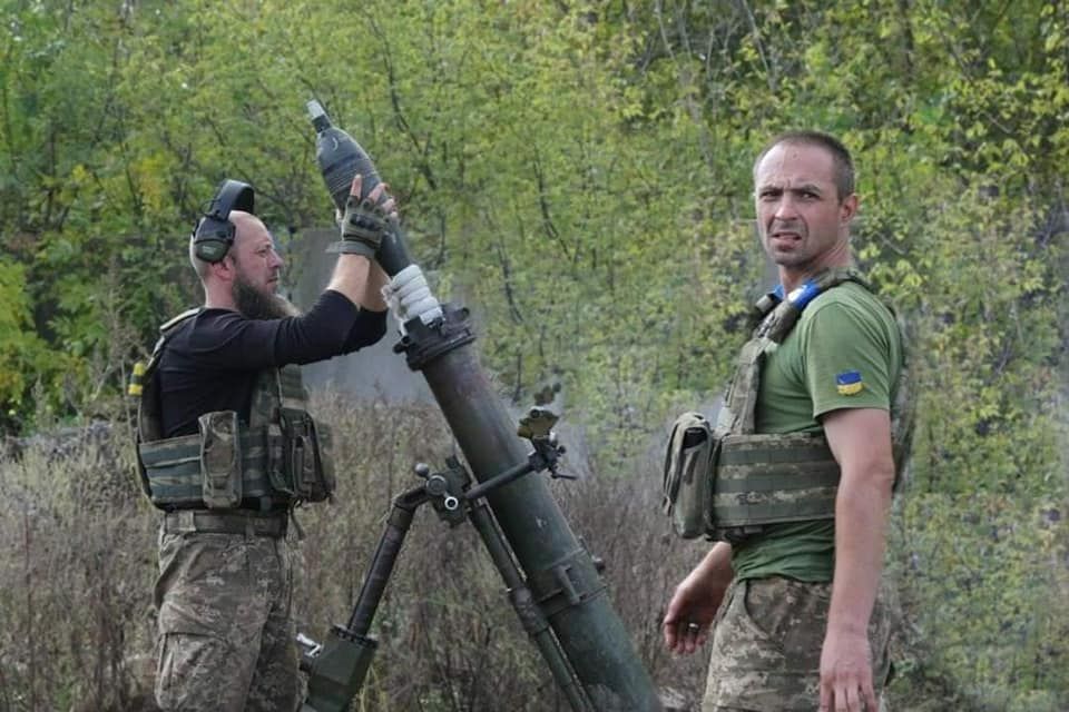 Захисники України насипають росіянам на Луганщині.