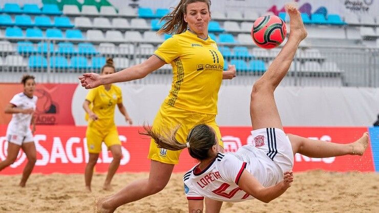 Жіноча збірна України з пляжного футболу увійшла  до світового Топ-5