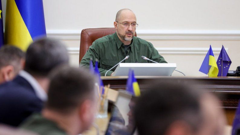 Міжнародні партнери перерахували Україні вже близько $20 млрд – Шмигаль