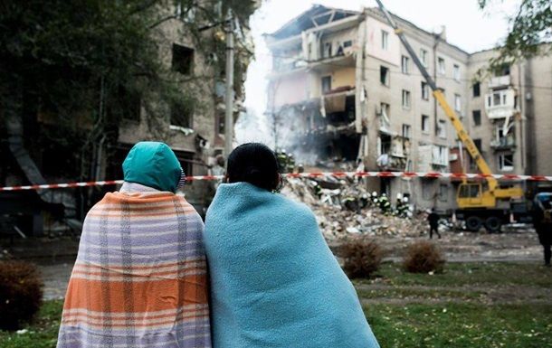 Кожна родина повинна мати теплий одяг, свічки, ліхтарики, батарейки - Шмигаль