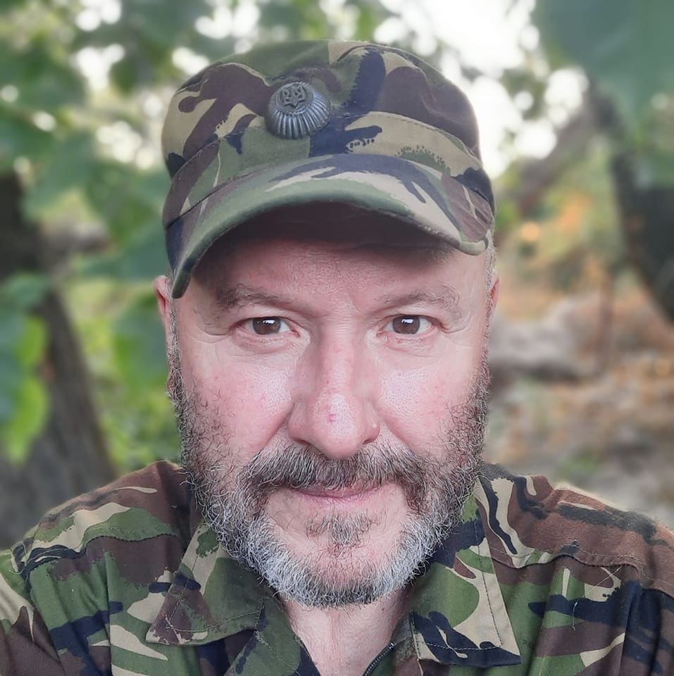 З тіла витягли 88-грамовий уламок. Історія журналіста і нацгвардійця «Оркодава» Віктора Ожогіна