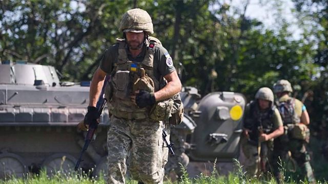 Наступ ЗСУ в Херсоні є вирішальним моментом до зими - австрійський полковник Райснер