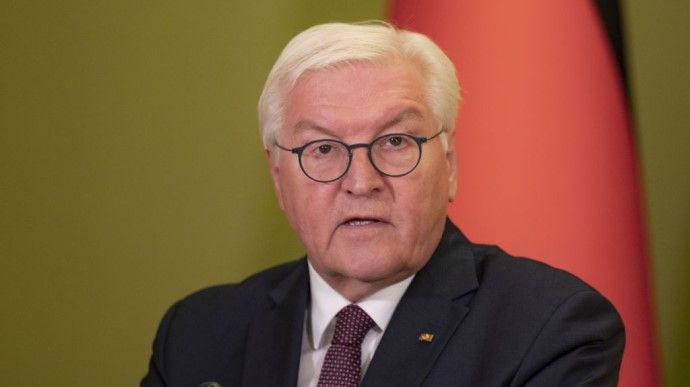 Штайнмаєр вважає путіна «одержимим імперією»