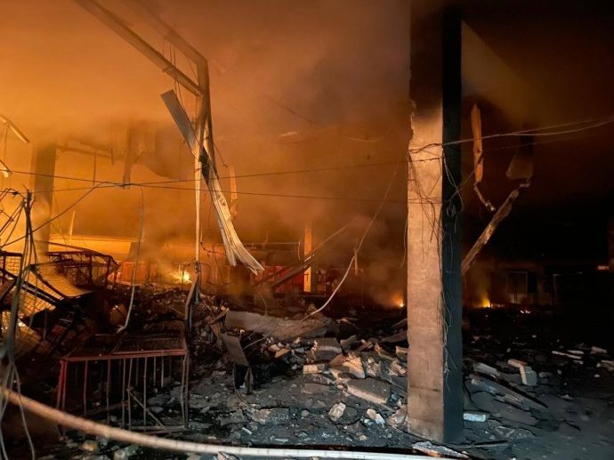 У Дніпрі дрони-камікадзе атакували логістичне підприємство: є поранені
