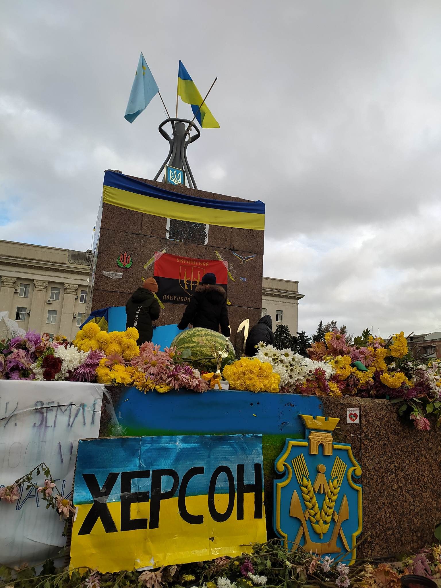 Звільнений Херсон другу добу поспіль обстрілюють рашисти