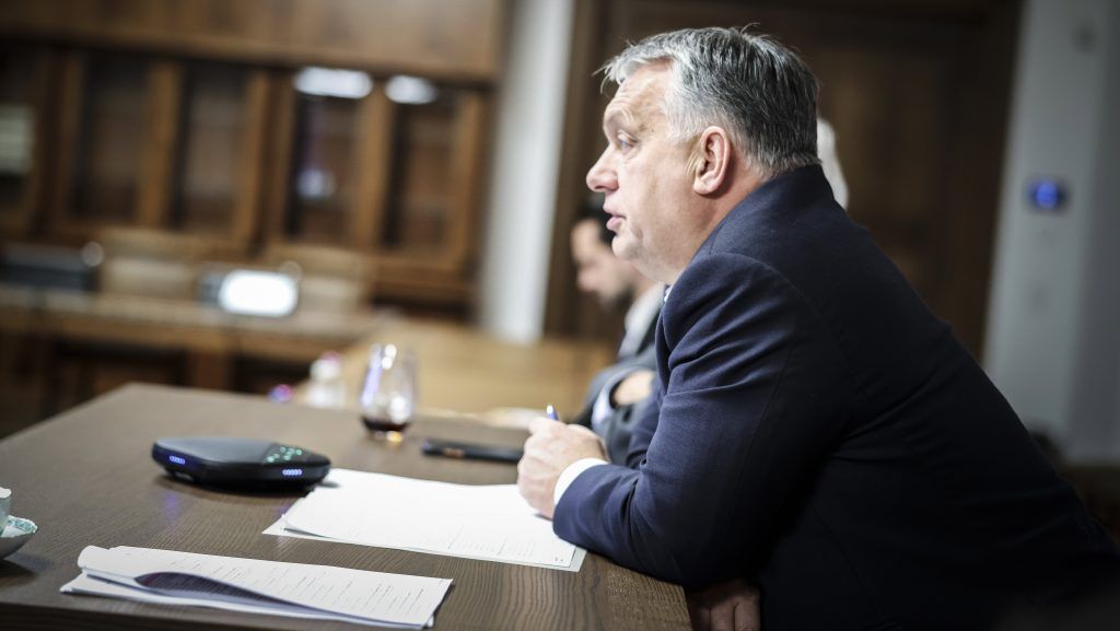 Премʼєр-міністр Угорщини Віктор Орбан політик неоднозначний й занадто одіозний - про яких кажуть "хлопець собі на розумі".