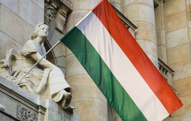 Єврокомісія рекомендує заморозити виділення Угорщині €7,5 млрд