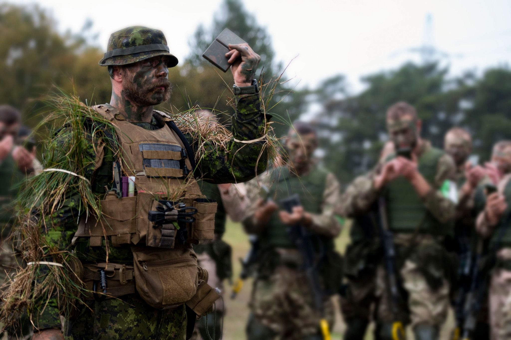 Під час тренувань українських бійців у Великобританії під пильним оком канадських спеців-інструкторів.