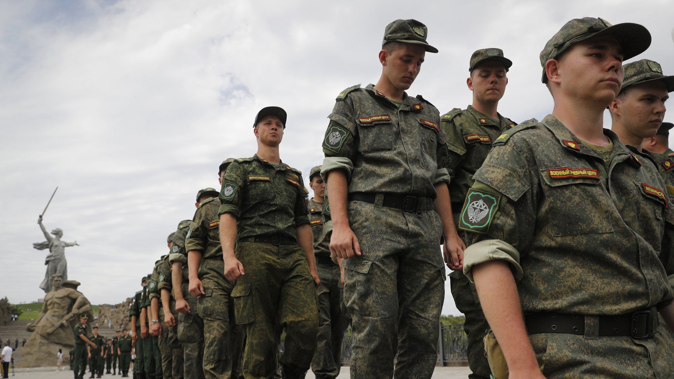 росії потрібне нове "гарматне м"ясо" для війни в Україні.