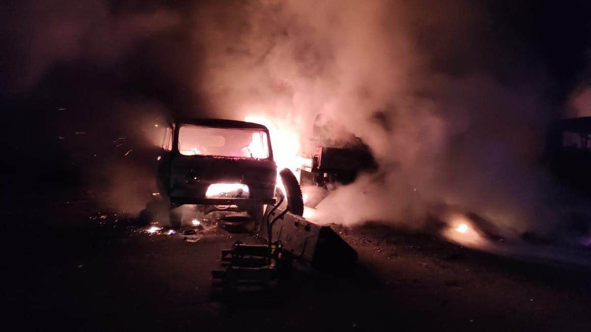 У Херсоні рашисти знищили службові автомобілі енергетиків – ОВА, фото