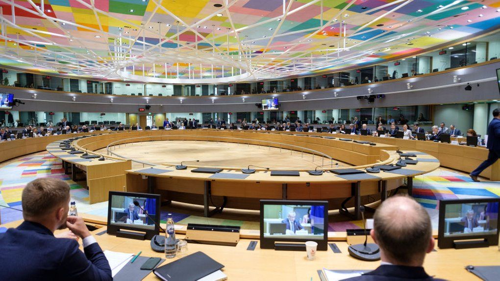 Рада ЄС попри вибрики Угорщини ухвалила пакет допомоги Україні