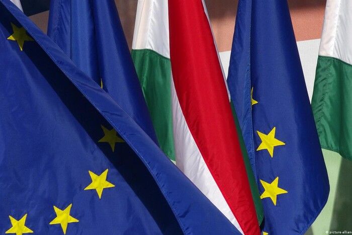 Угорщина відкликала вето та розблокувала 18 млрд євро макроекономічної допомоги Україні