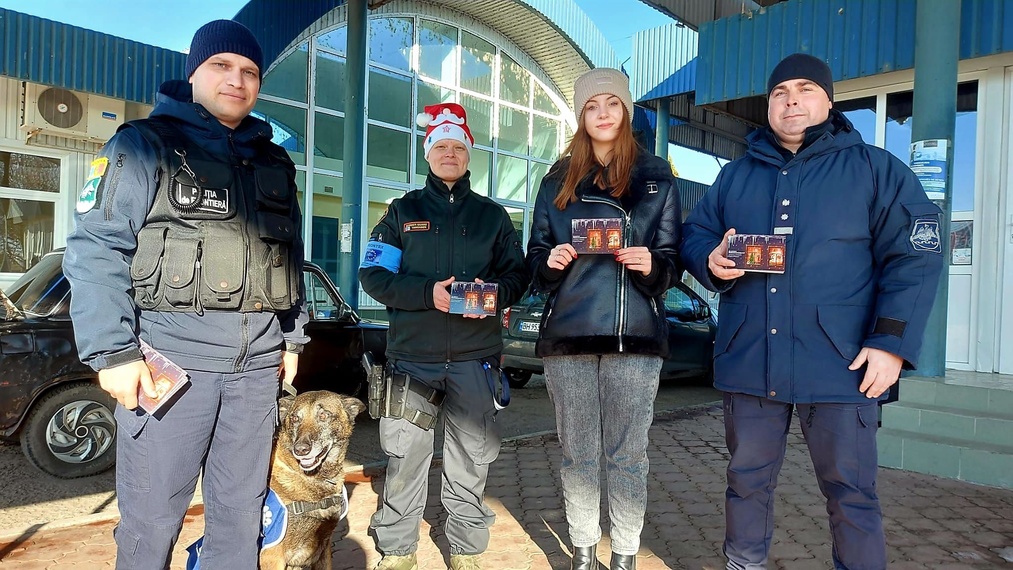 Прикордонники Молдови поколядували українським колегам, відео