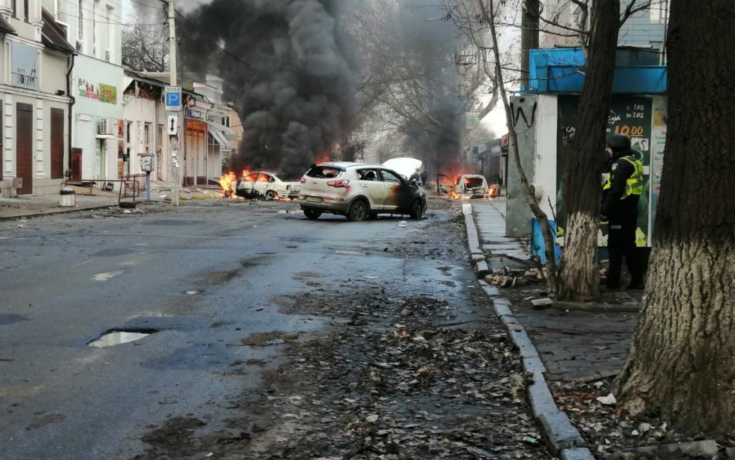 Херсон росіяни за добу обстріляли сім разів, є руйнування