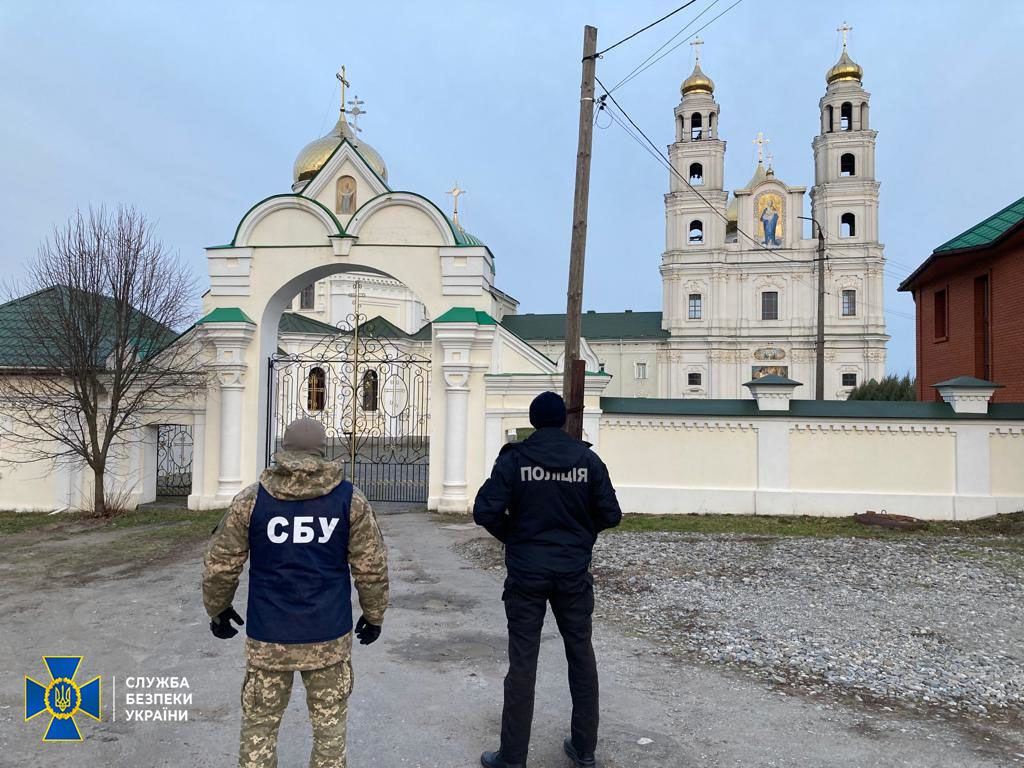 На Хмельниччині СБУ проводить безпекові заходи на об’єктах УПЦ (МП), фото