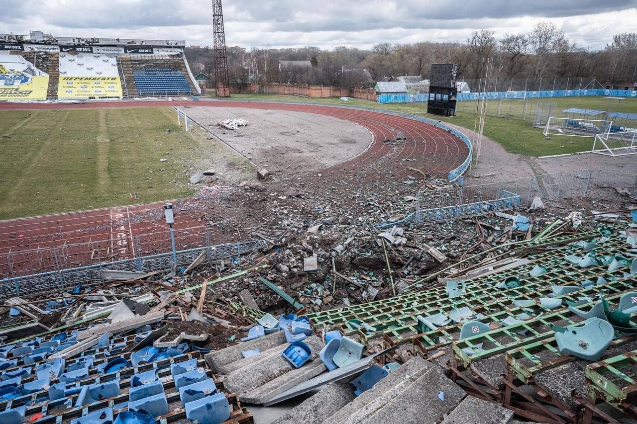 Зеленський показав зруйновані стадіони Украни