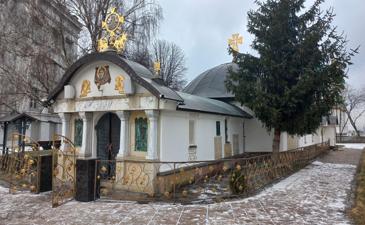 Господарський суд Києва дозволив демонтаж каплиці УПЦ МП біля Десятинної церкви