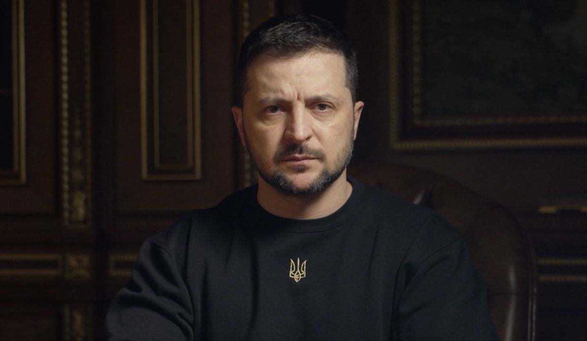Зеленський про рік незламності: Ми не підняли білий прапор, а стали боронити синьо-жовтий