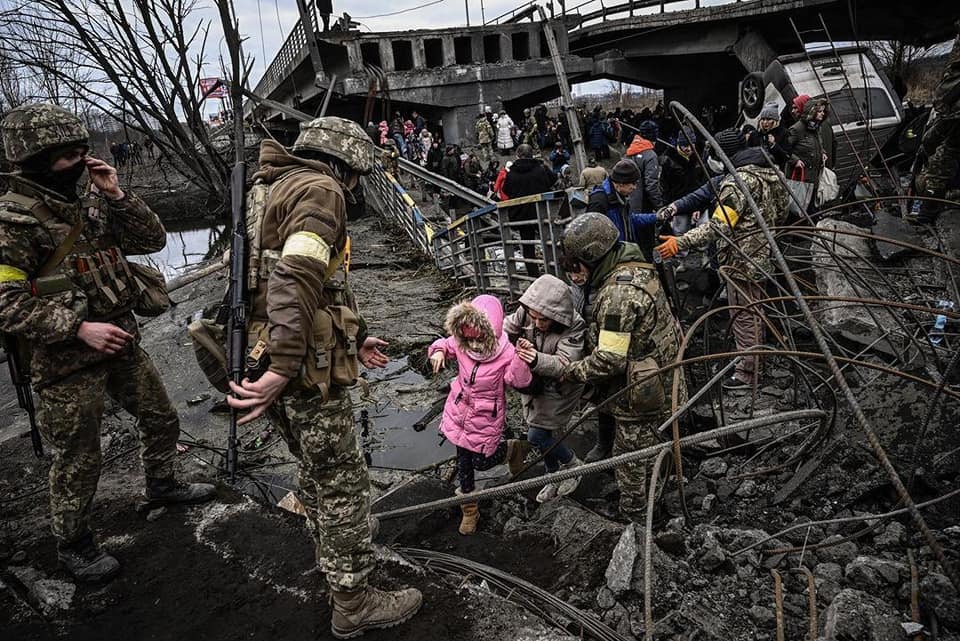 Українці хочуть знати відповідальних за прорахунки перших днів вторгнення рф: питання до Зеленського