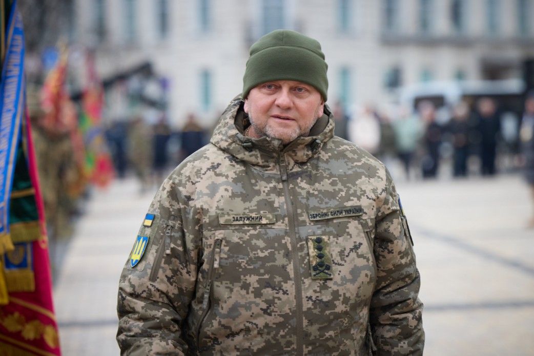 Залужний та Сирський вважають доцільною подальшу оборону Бахмута