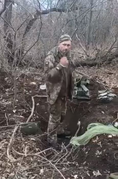 Рашисти розстріляли полоненого за вигук «Слава Україні»