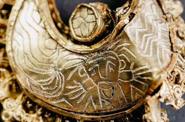 Кілька предметів із золота часів Середньовіччя було знайдено у Нідерландах