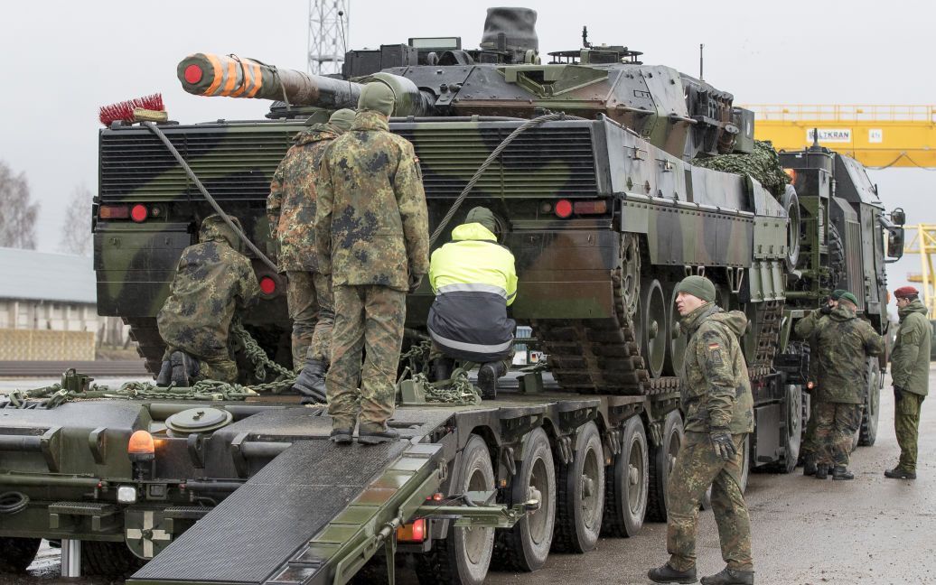 Повернутися з «Леопардом»: українську армію вже у березні посилять західні танки