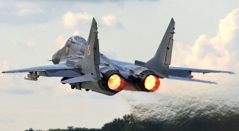 Дуда обіцяє передати Україні чотири МіГ-29 найближчими днями