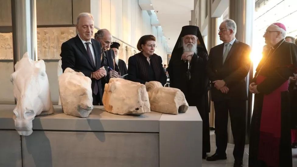 Греція сподівається, що цей крок підштовхне інші закордонні інституції, які зберігають скульптури Парфенону, до їх повернення.