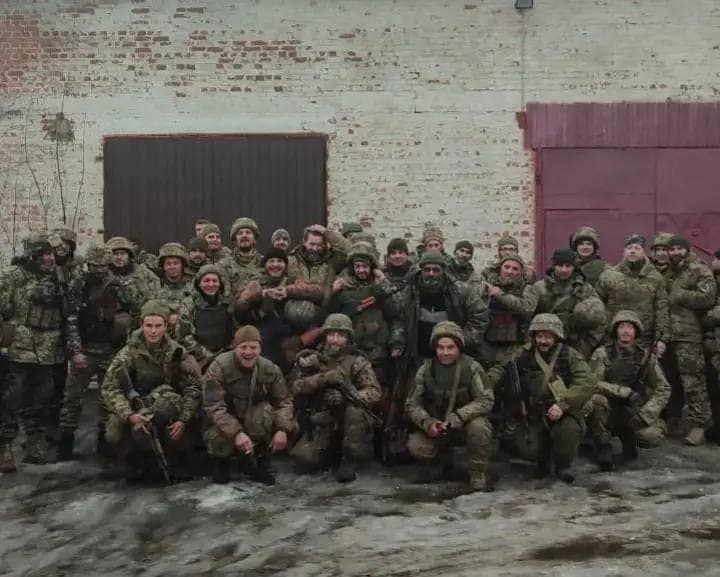 Оборонці Бахмута - мужні, "залізні" українські воїни.